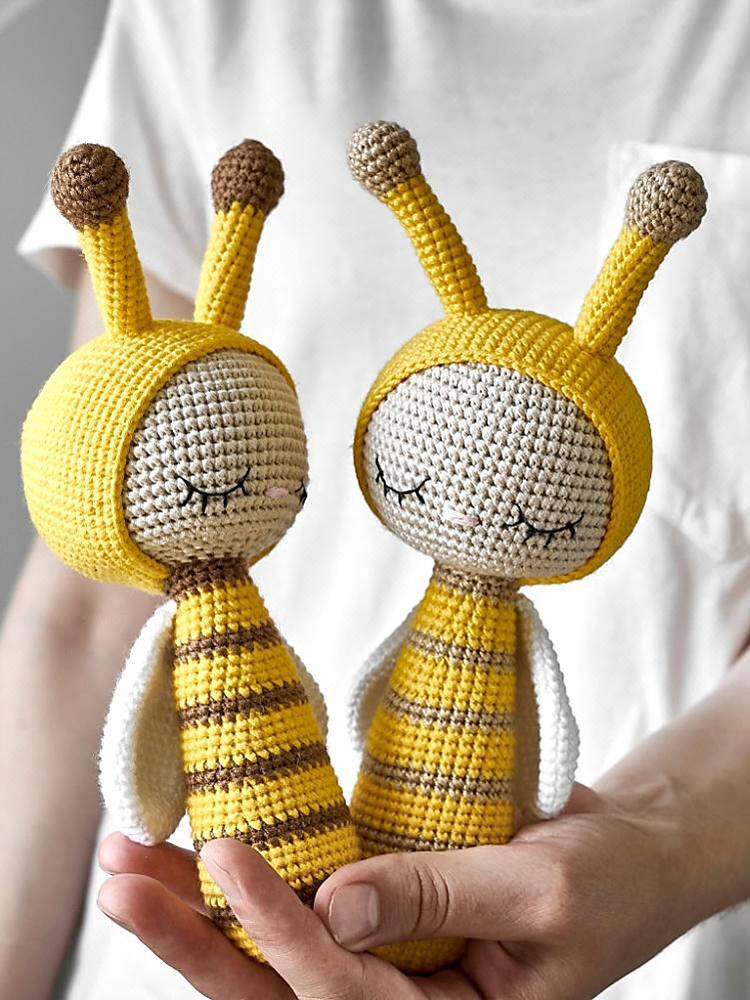 Bee Rattles